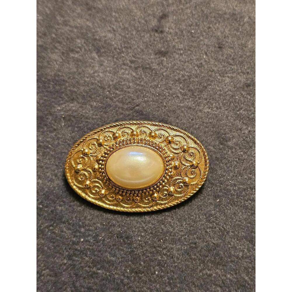 Oval Brooch